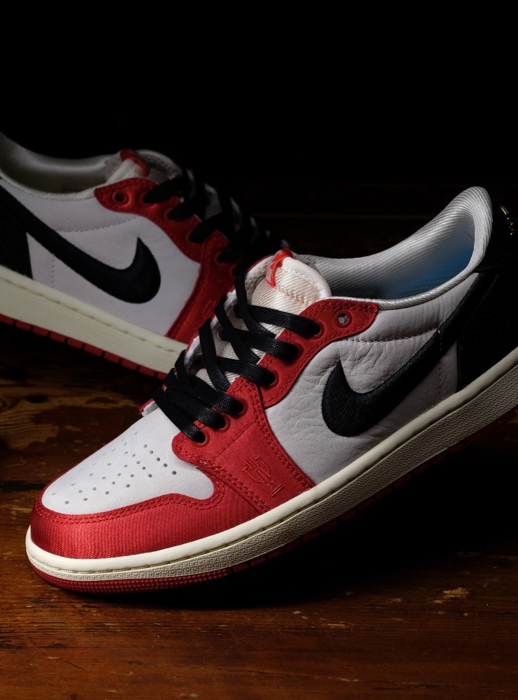 Air Jordan 1 Retro Low OG Trophy Room Away