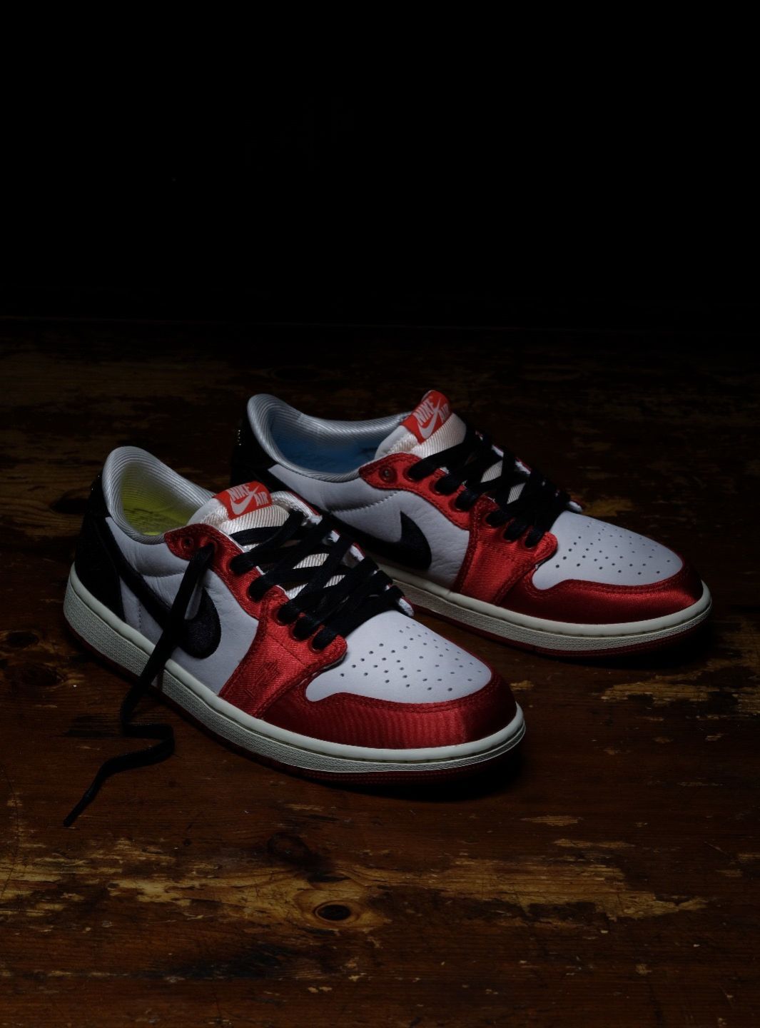 Air Jordan 1 Retro Low OG Trophy Room Away - FN0432-100 | ResellZone