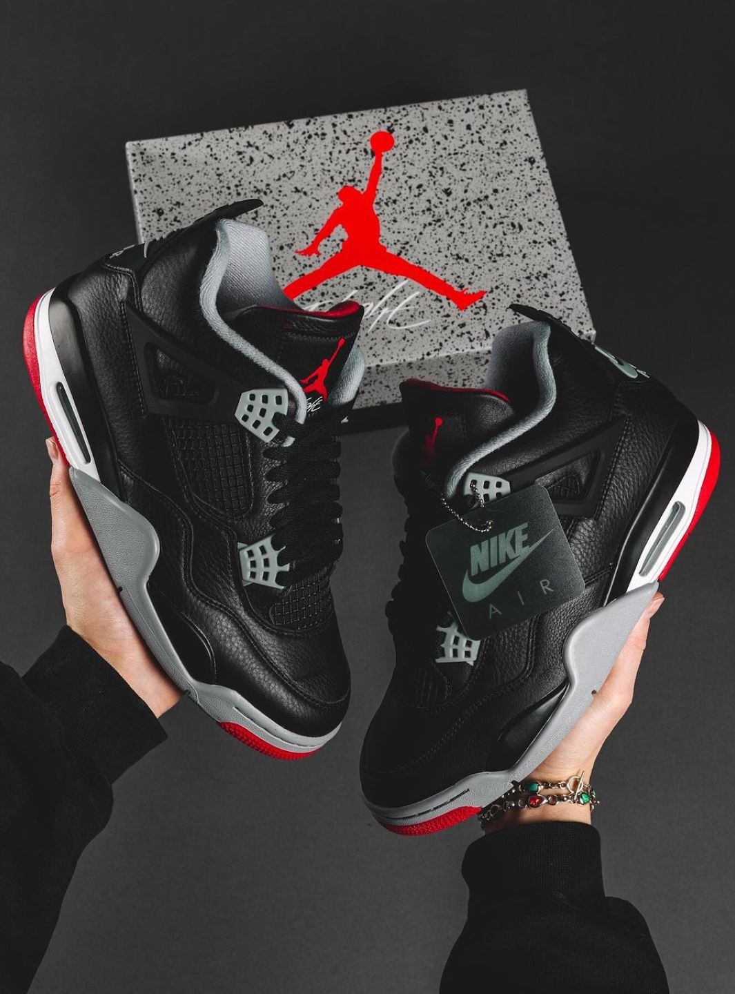 Jordan 4 retro bred 2019 hotsell