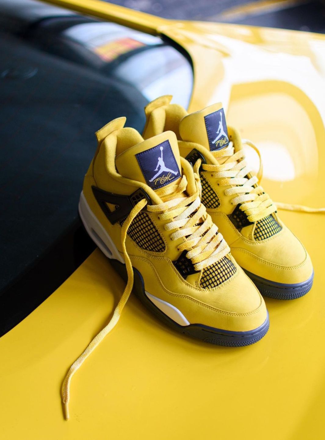 Air Jordan 4 Retro Lightning - CT8527-700 | ResellZone