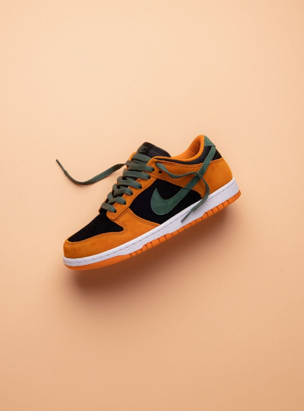 Nike Dunk Low Ceramic - DA1469-001 | ResellZone