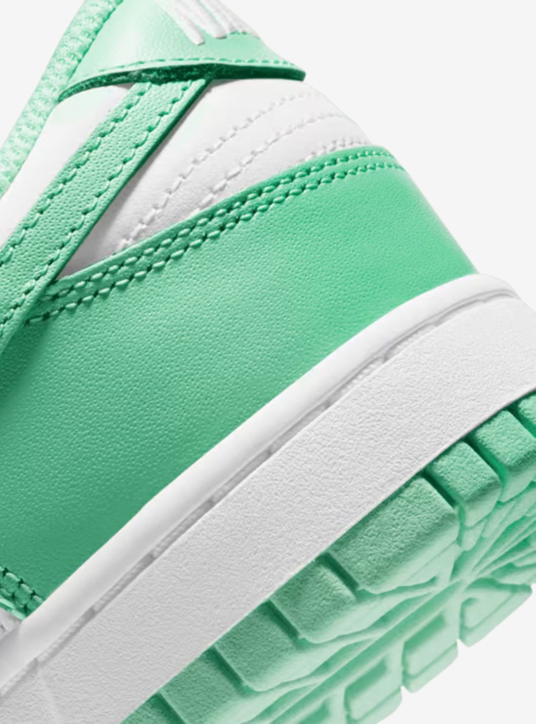 Nike Dunk Low Green Glow - DD1503-105 | ResellZone