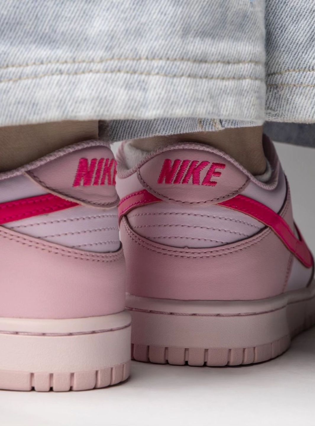 Nike Dunk Low Triple Pink (GS)