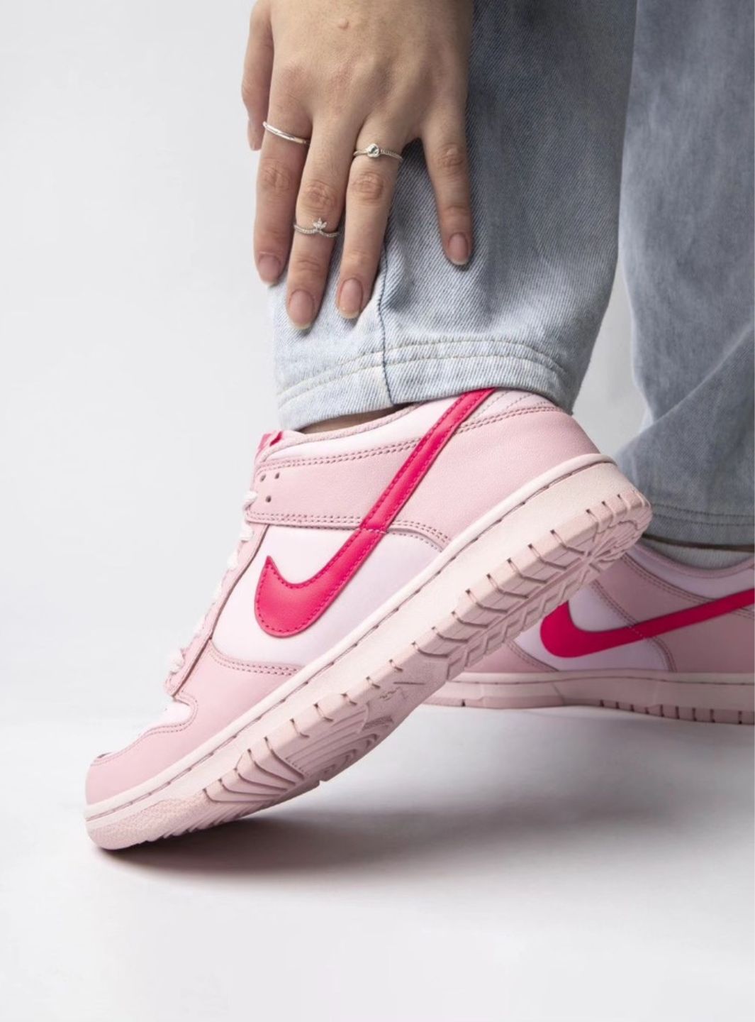 Nike Dunk Low Triple Pink (GS)