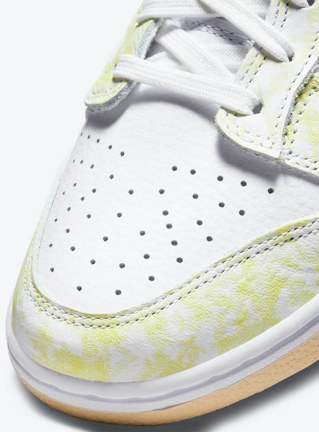 Nike Dunk Low Yellow Strike - DM9467-700 | ResellZone