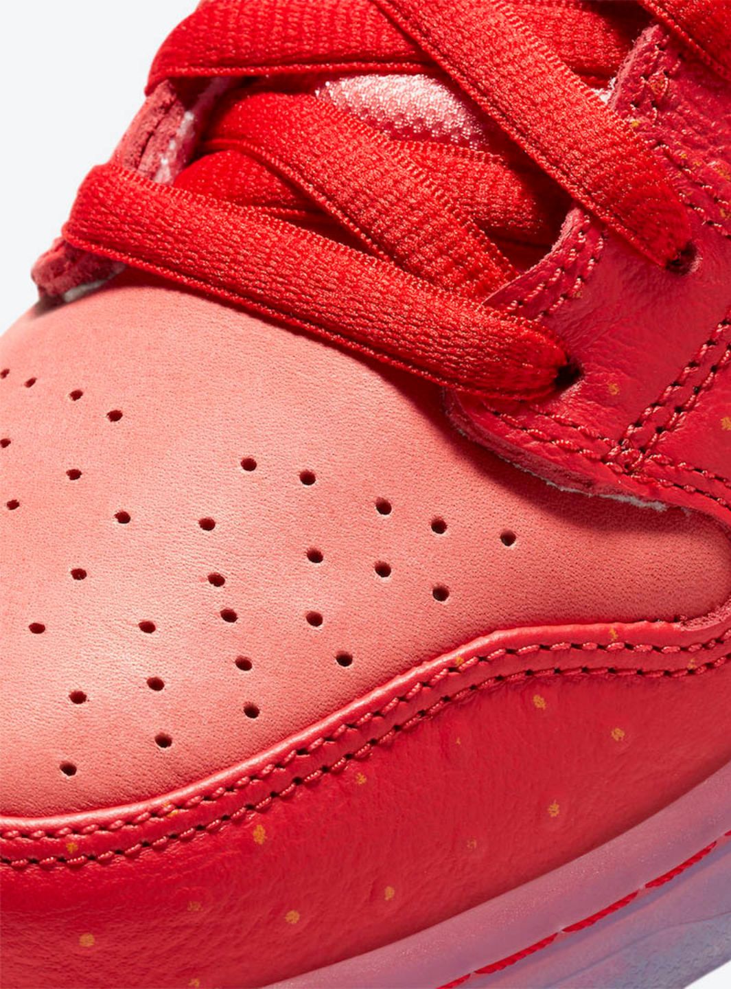 Nike SB Dunk High Strawberry Cough - CW7093-600 | ResellZone