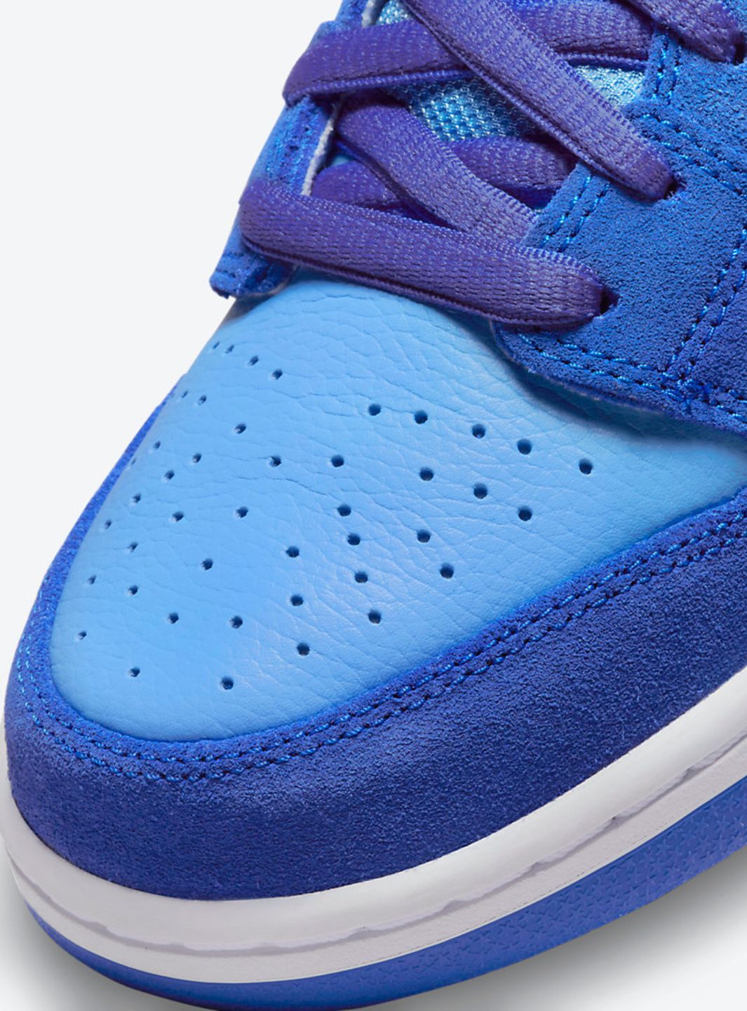 Nike SB Dunk Low Blue Raspberry - DM0807-400 | ResellZone