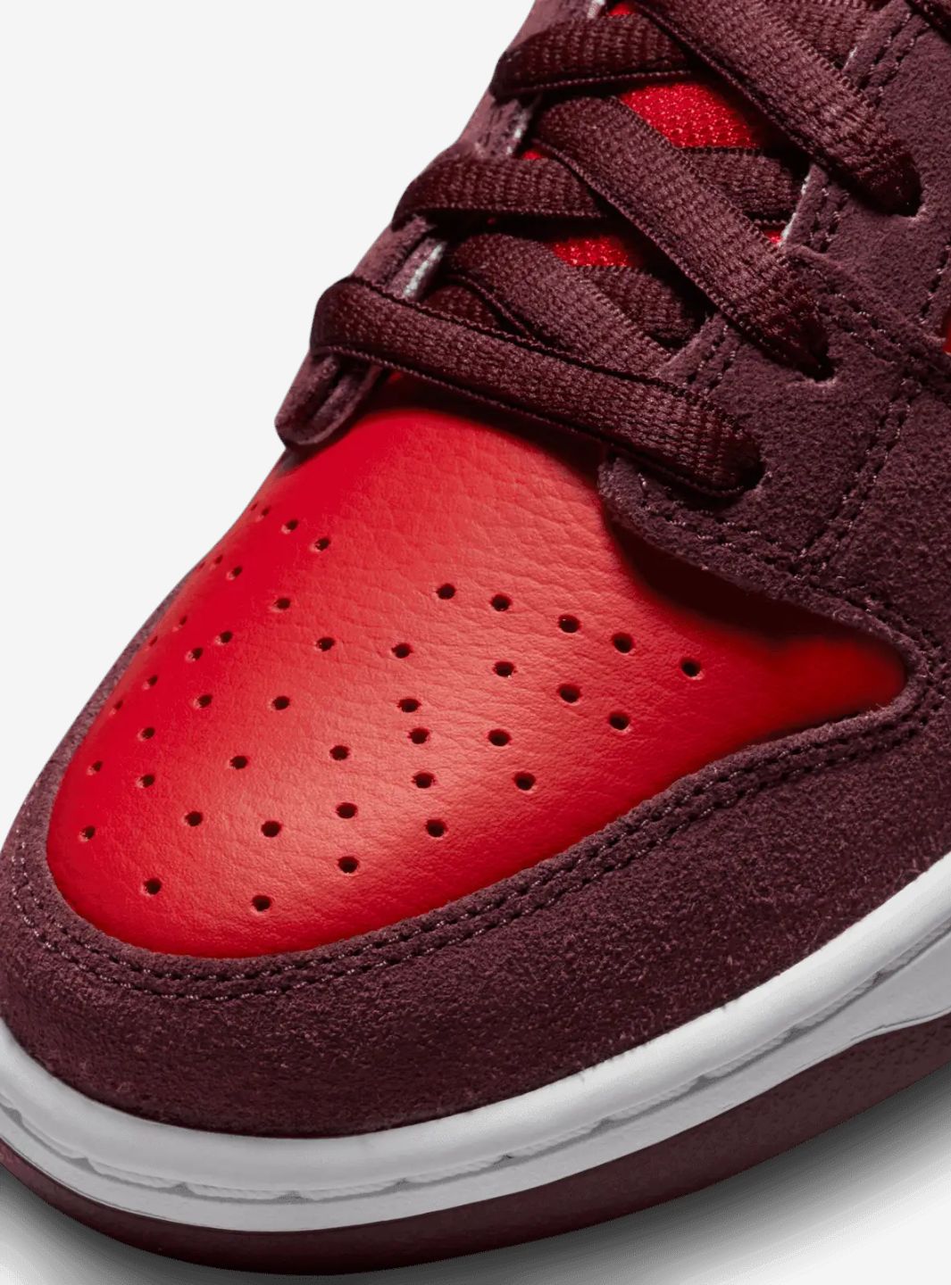 Nike SB Dunk Low Cherry - DM0807-600 | ResellZone