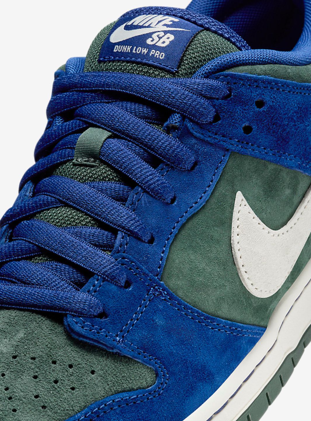 Nike SB Dunk Low Deep Royal Blue - HF3704-400 | ResellZone