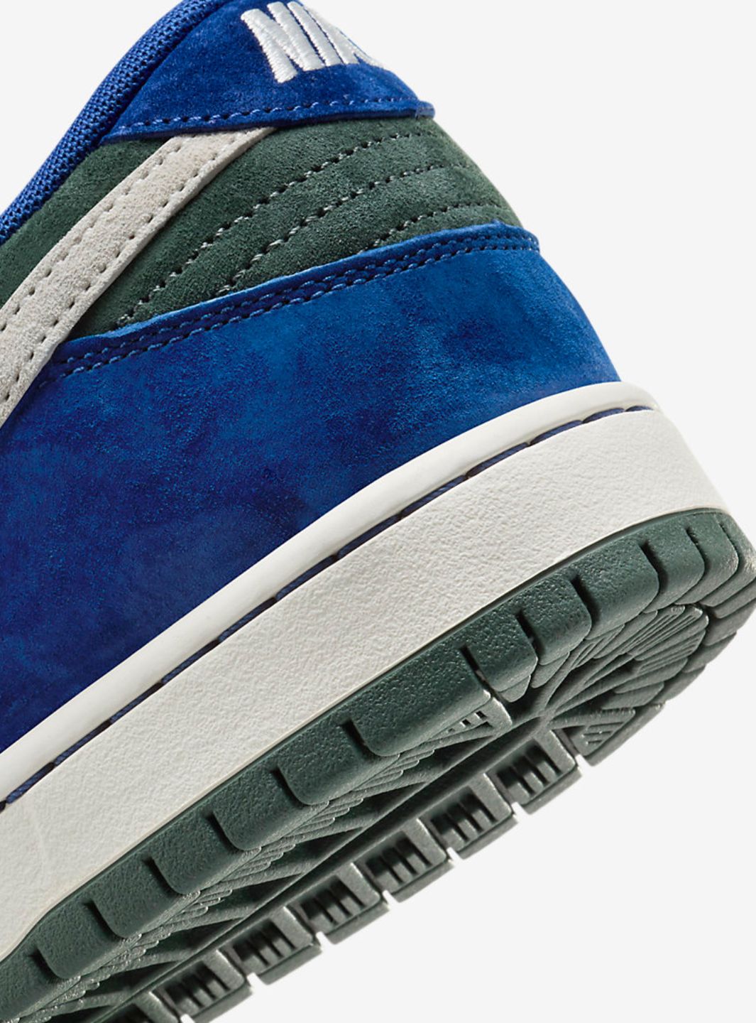 Nike SB Dunk Low Deep Royal Blue - HF3704-400 | ResellZone