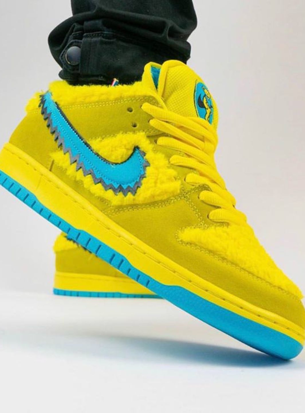 Nike SB Dunk Low Grateful Dead Bears Opti Yellow - CJ5378-700 | ResellZone