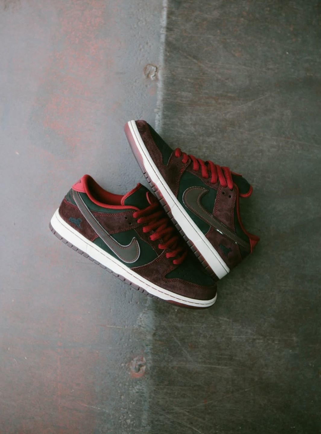 Nike SB Dunk Low Riot Skateshop - FZ1289-200 | ResellZone